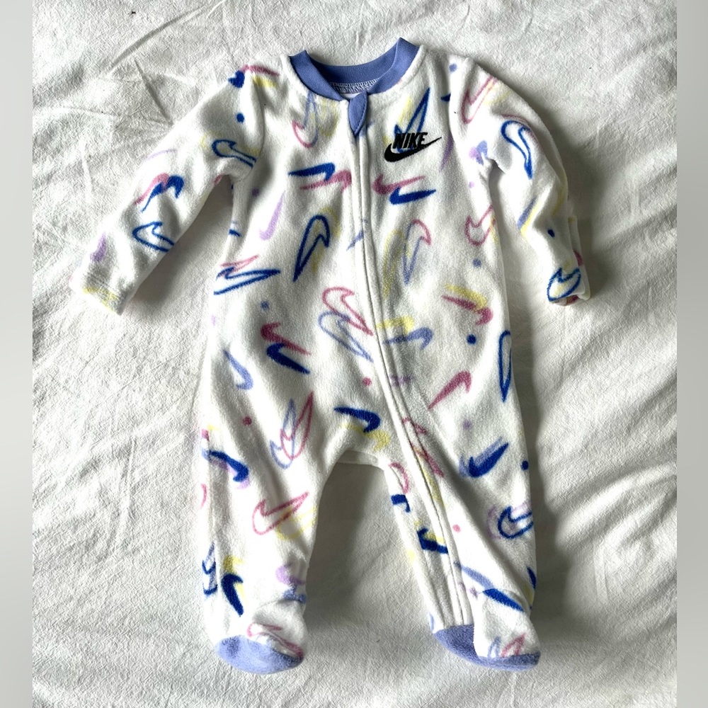 Nike Swoosh Zipper Footie Newborn